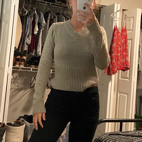 Tan AE sweater - Picture 2 of 3